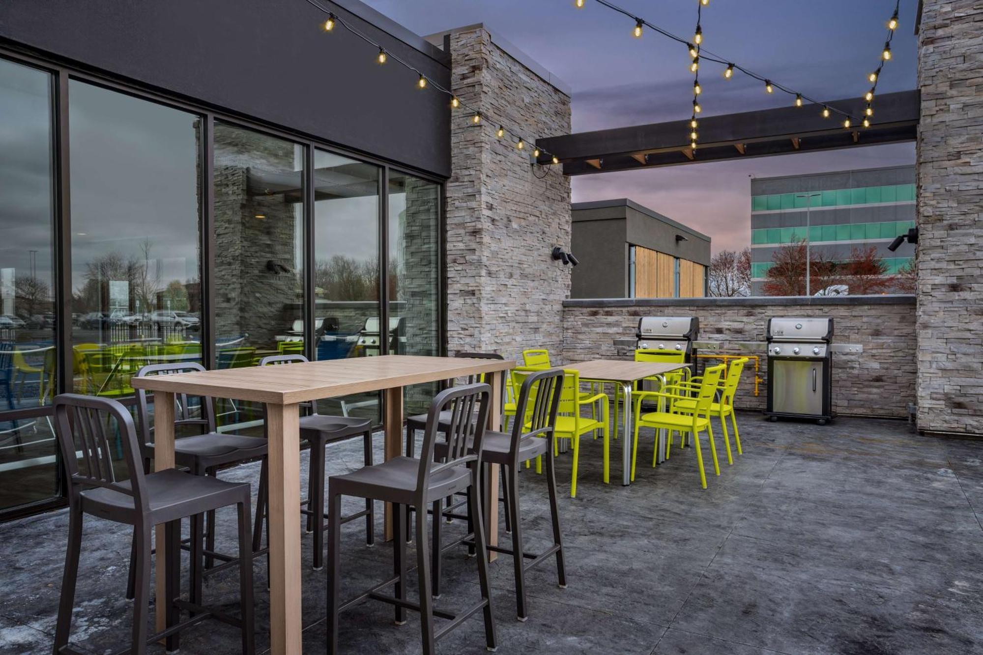 Home2 Suites By Hilton Indianapolis North At Intech Park Bagian luar foto